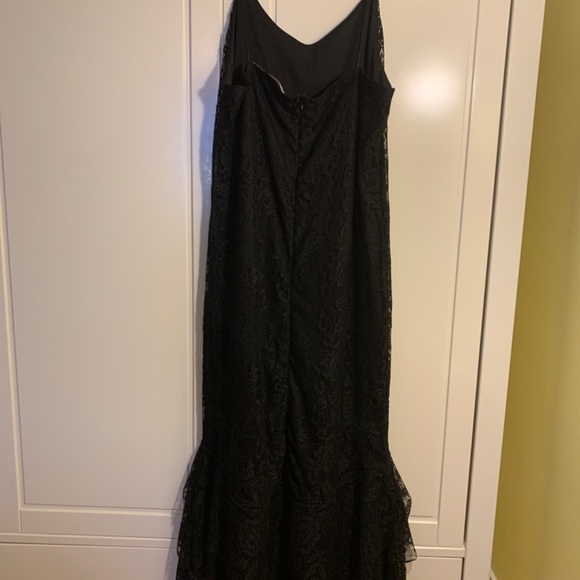 Black lacy dress - Picture 5 of 9